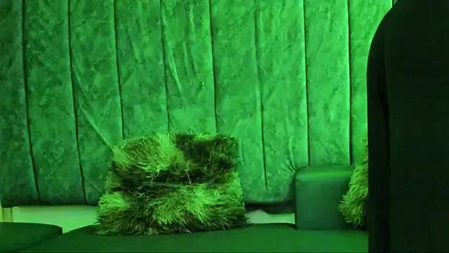 Rowan_Mills — All Naked and Masturbate 3min