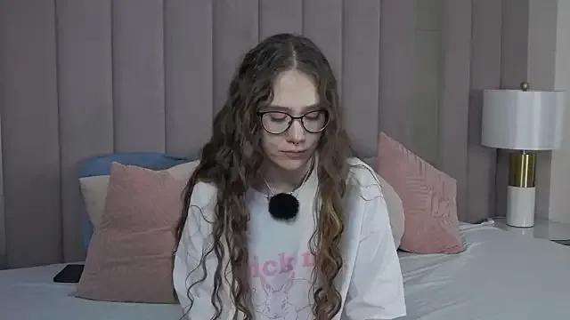 SashaMeow on StripChat 
