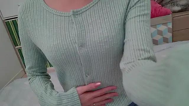 sayaka_xo on StripChat 