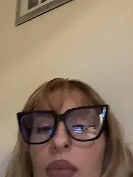 Sexy_Bulgarian_woman — Slap my :ass: 20 times