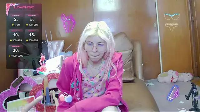 Skinygirl — play pussy