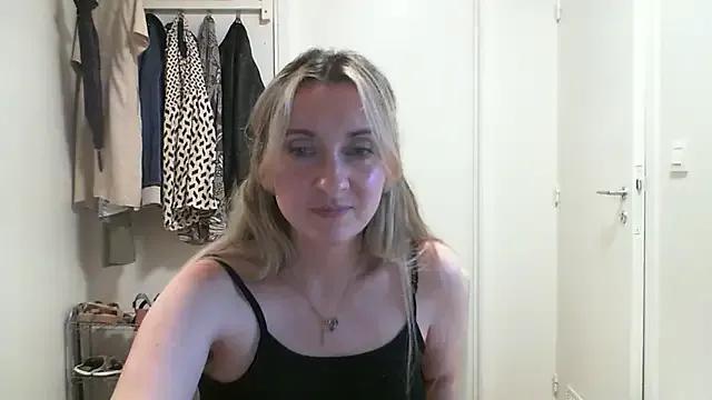SusanCurt on StripChat 