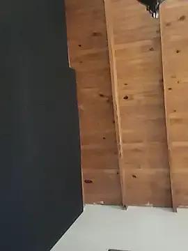 ZaraHoney on StripChat 