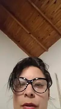 ZaraHoney on StripChat 