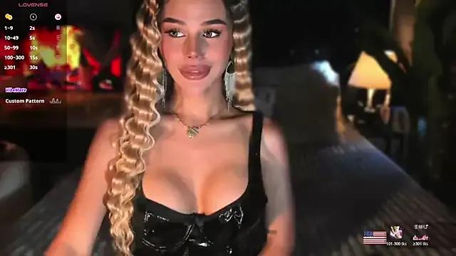 ZyraGoddes — Freechat on StripChat